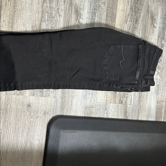 7 For All Mankind - Picture 12 of 13